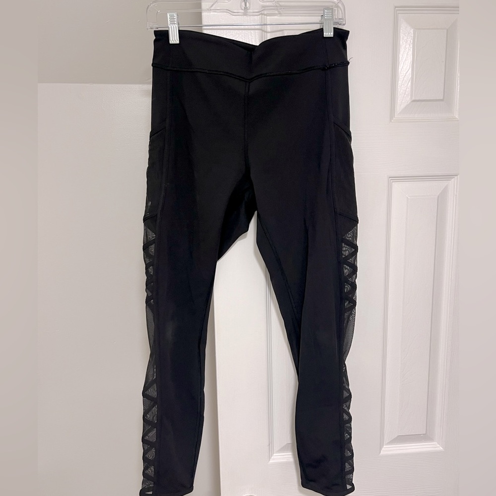 🍋LULU Black Leggings with Mesh Siding (Size 10)
